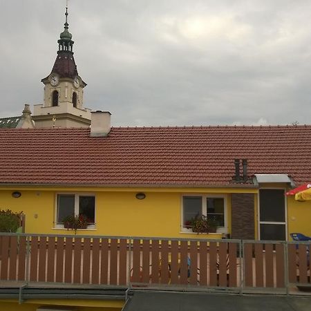 Penzion Toscana Lanžhot Eksteriør billede