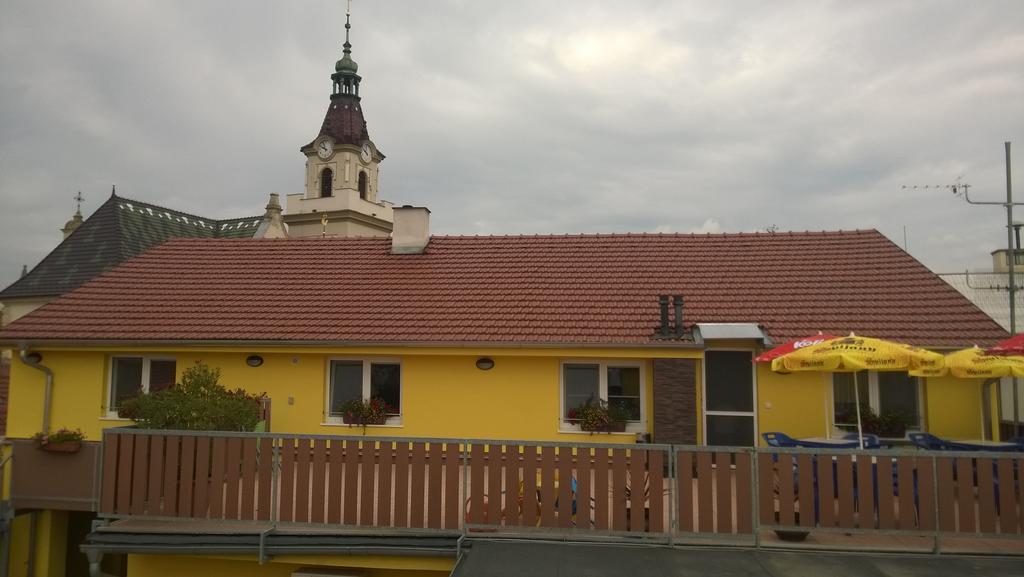 Penzion Toscana Lanžhot Eksteriør billede